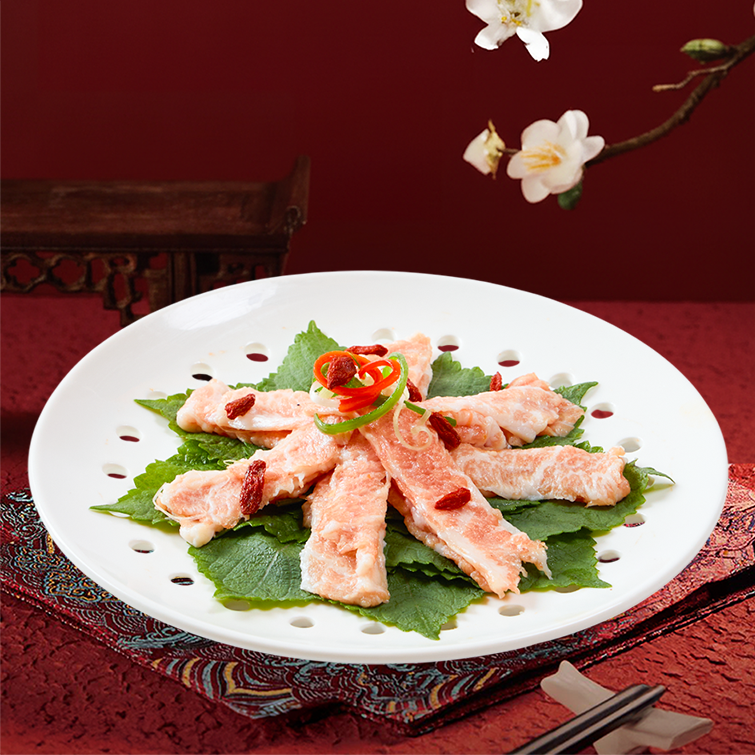NỌNG MÁ HEO HẤP LÁ TÍA TÔ